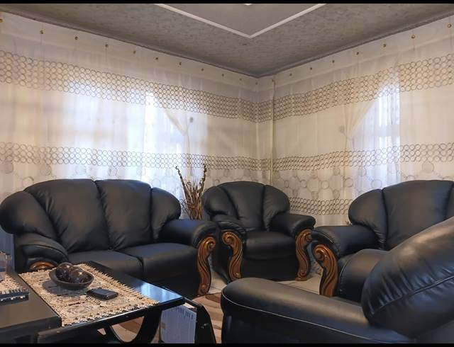 3 BEDROOM HOUSE FOR SALE IN SEBOKENG ZONE 14